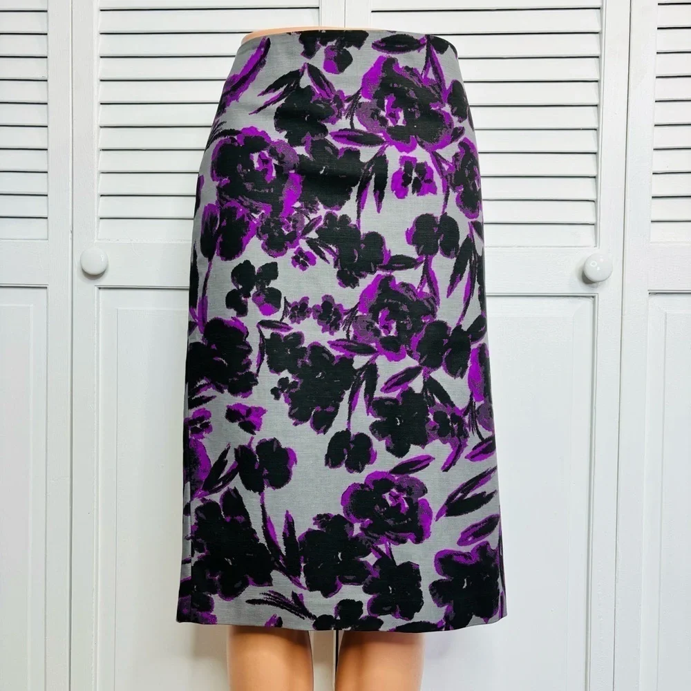 New LORD & TAYLOR Gray Purple Floral Pencil Skirt Size 12 - Picture 1 of 8